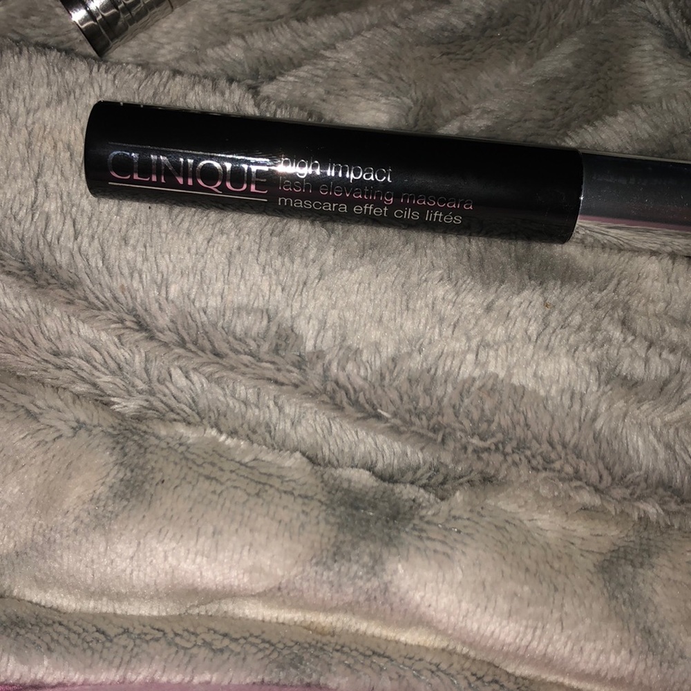 Clinique high impact mascara!! Brand new